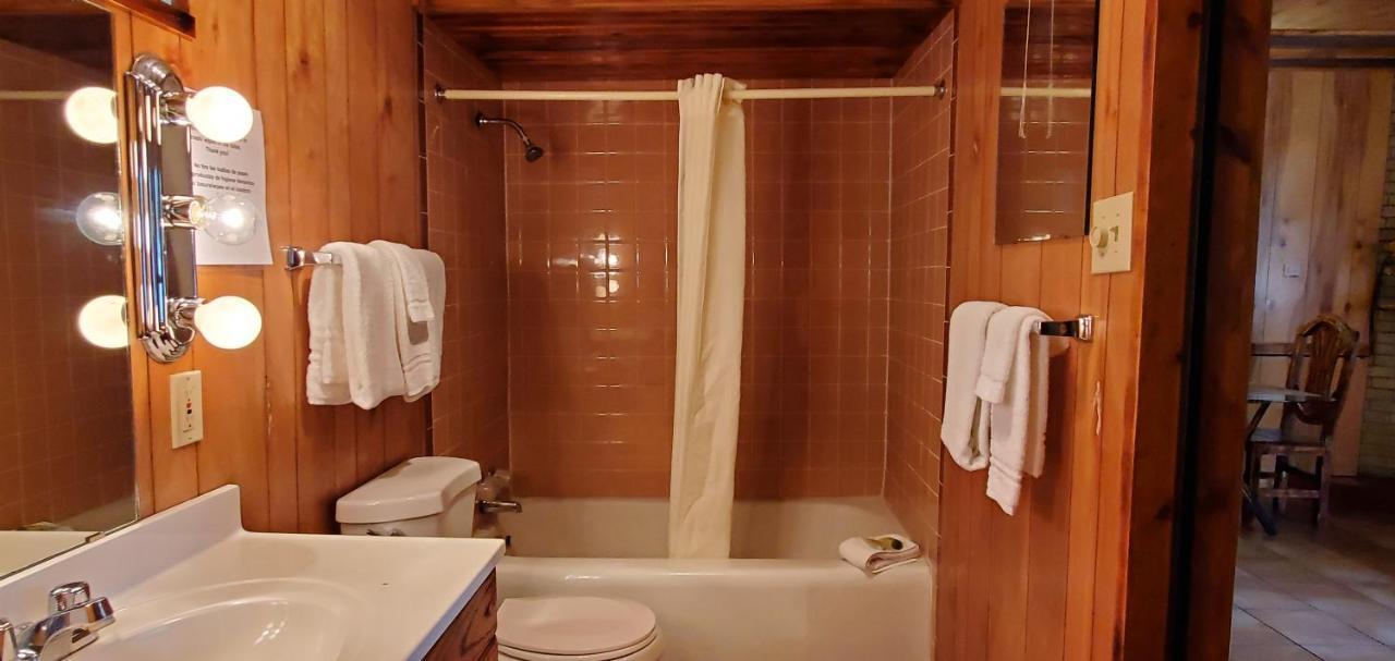 רואידוסו West Winds Lodge מראה חיצוני תמונה
