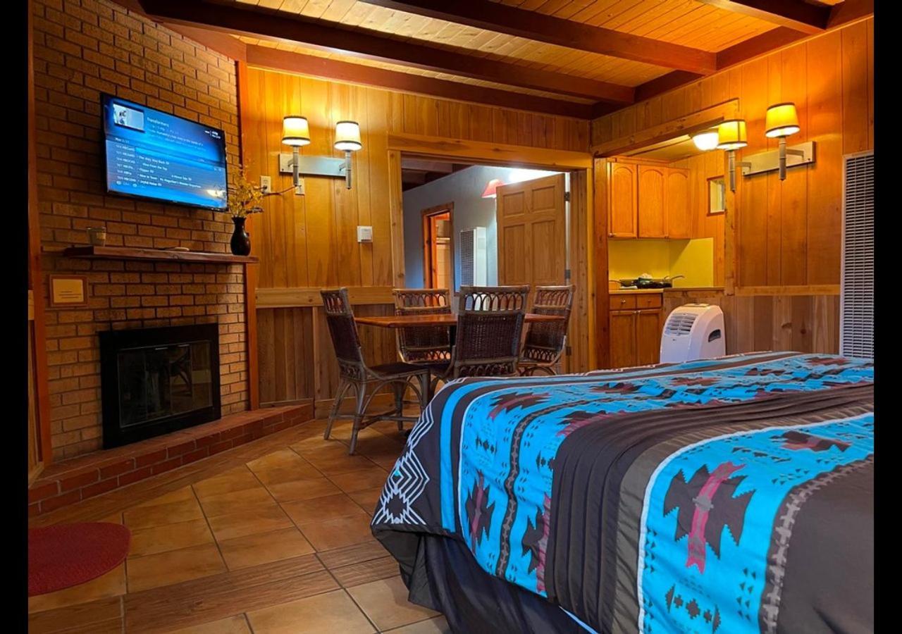 רואידוסו West Winds Lodge מראה חיצוני תמונה