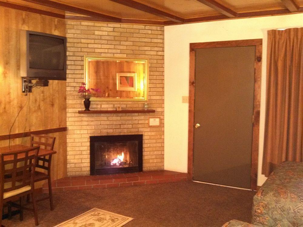 רואידוסו West Winds Lodge מראה חיצוני תמונה