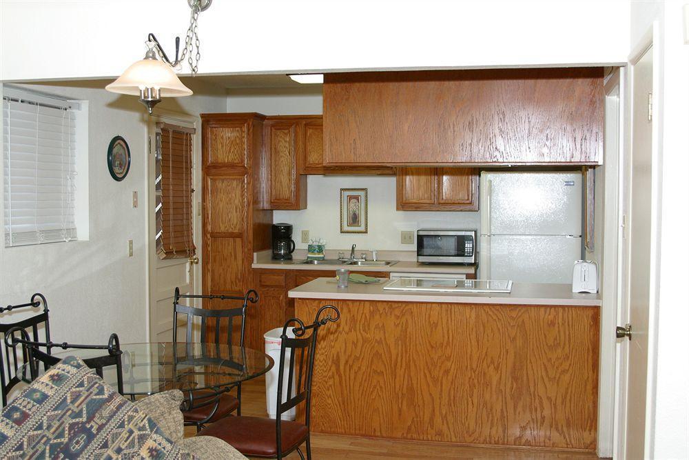 רואידוסו West Winds Lodge מראה חיצוני תמונה