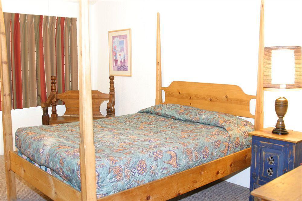 רואידוסו West Winds Lodge מראה חיצוני תמונה